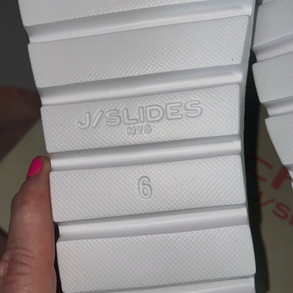 J/Slides Grey EVA Stud Beach Slides with Diamond Quilted Pattern Size 6 - Picture 6 of 6